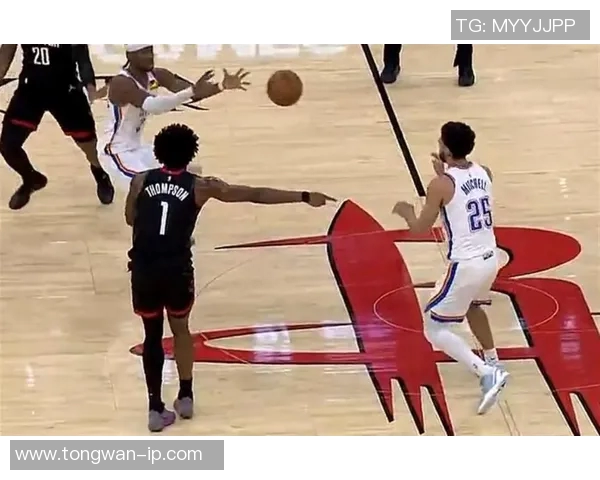 火箭队与雷霆队G3对决精彩回顾及赛后分析